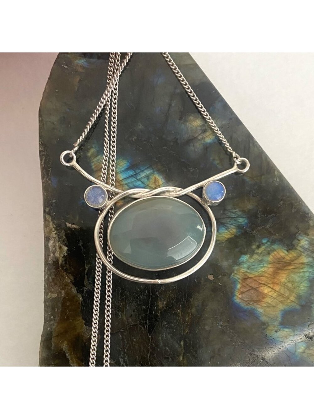 Sterling Silver 925 Modernist Style Knot Agate & Moonstone Collar Necklace 17.5"